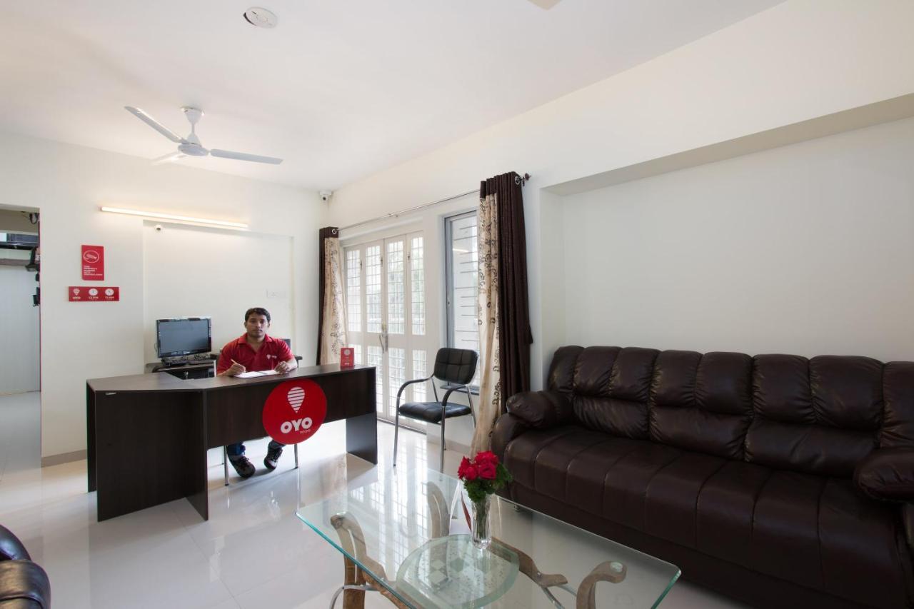 Oyo 9052 Leisurely Abode Otel Khadki Dış mekan fotoğraf